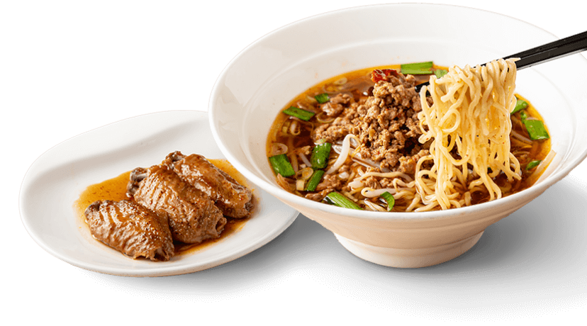 名古屋中華の代表的なセットメニューの写真。台湾ラーメン、餃子、エビチリなど。